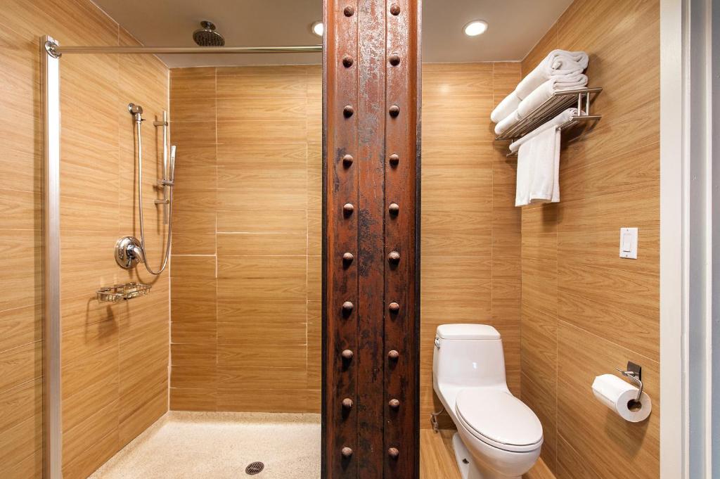 Empire Hotel New York - Salle de bain suite Junior