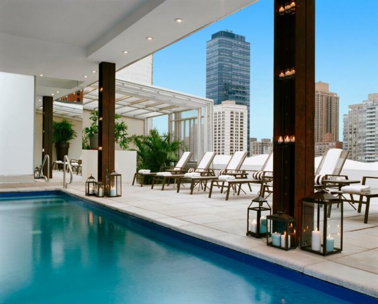 Empire Hotel New York - piscine rooftop